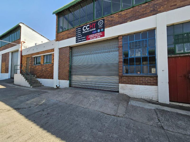 Tulisa Business Park | Neat property to let