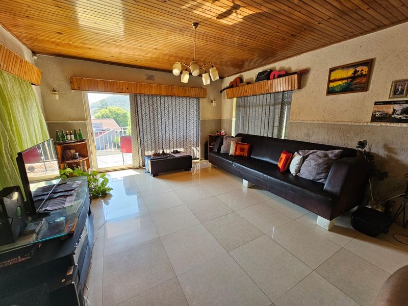 Spacious Family Home with Flatlet