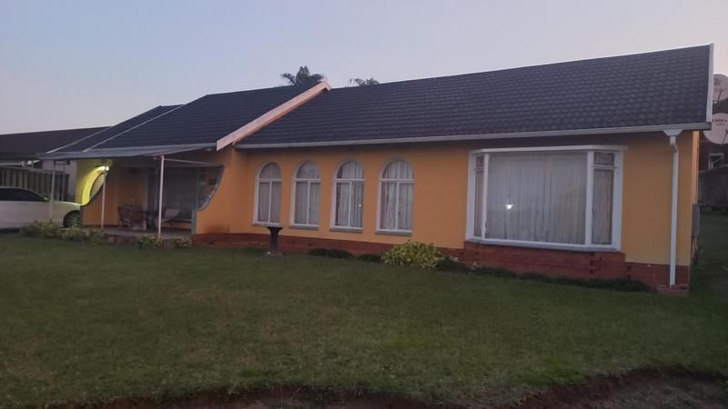 Ocebisa Properties  presents  this  4 bedroom  stunning  home  located in a very beautiful  locat...