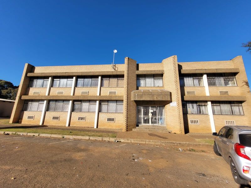 Perfectly located commercial building available for sale in Kempton Park