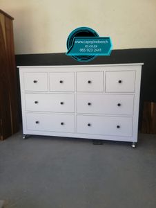 Exquisite Chest Of Drawers