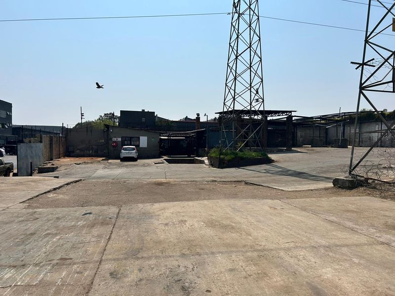 WYNBERG | INDUSTRIAL STAND WITH SMALL OFFICE FOR SALE