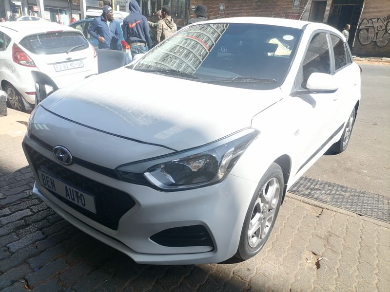 2018 Hyundai i20 1.2 Motion, White with 86000km available now!