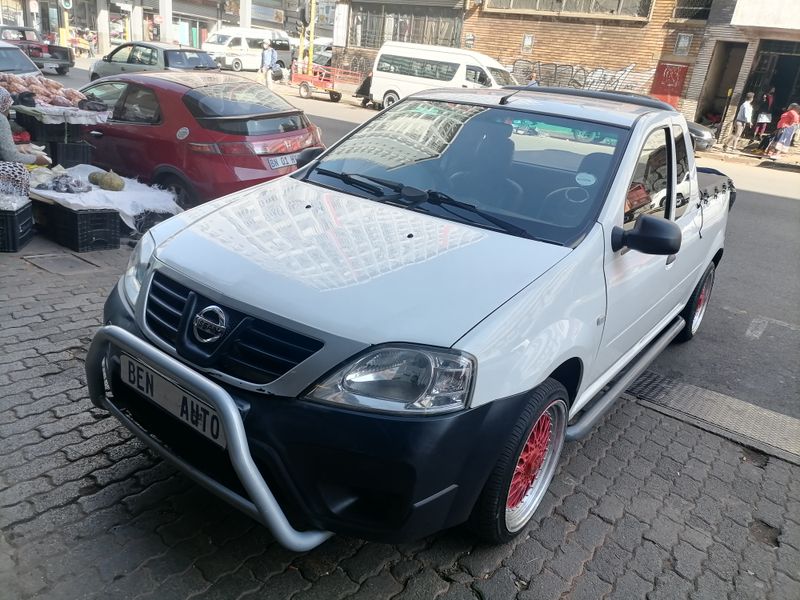 2012 Nissan NP200 1.6 S 16V, White with 81000km available now!