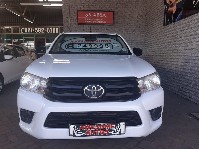 WHITE Toyota Hilux 2.0 VVT-i with 187336km available now!