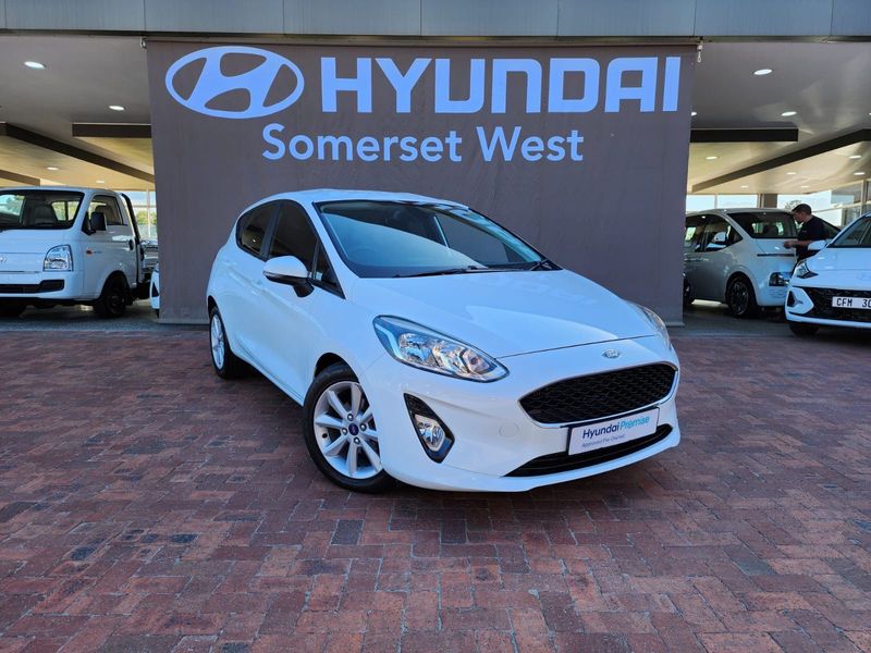 Ford Fiesta 1.0 Ecoboost Trend, White with 59800km, for sale!