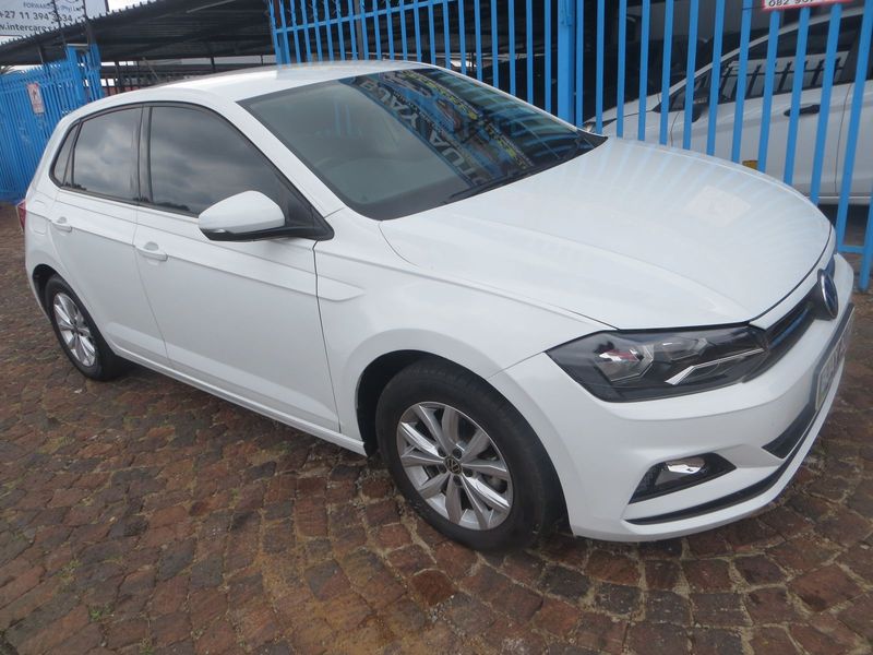 2020 Volkswagen Polo 1.0TSI Comfortline DSG, White with 47000km available now!