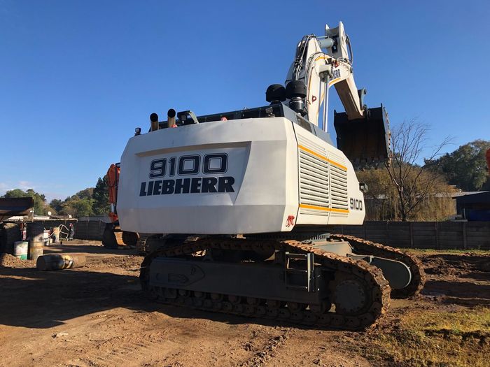 Liebherr r9100 online