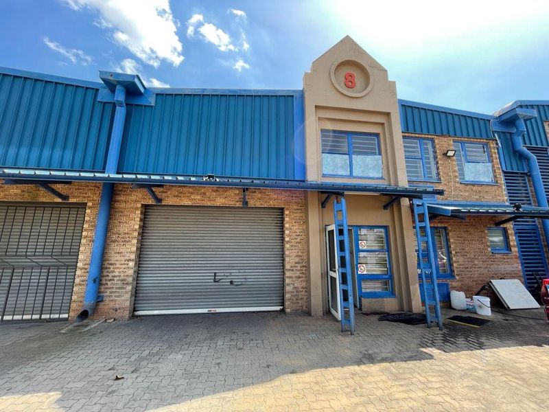 Secure and neat industrial unit to let in Laser Park