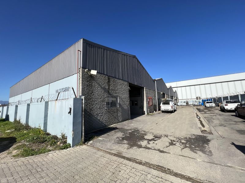 Warehouse to rent in Blackheath
