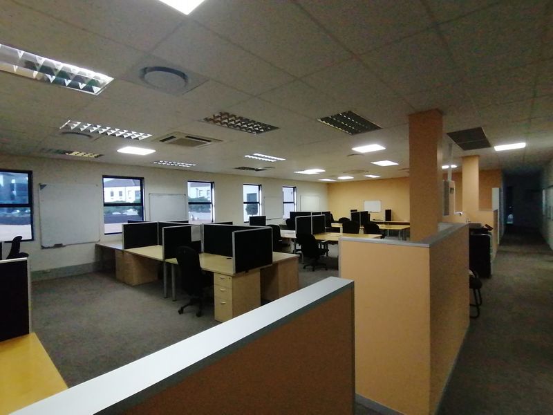 2360m² Commercial To Let in Century City at R165.00 per m²