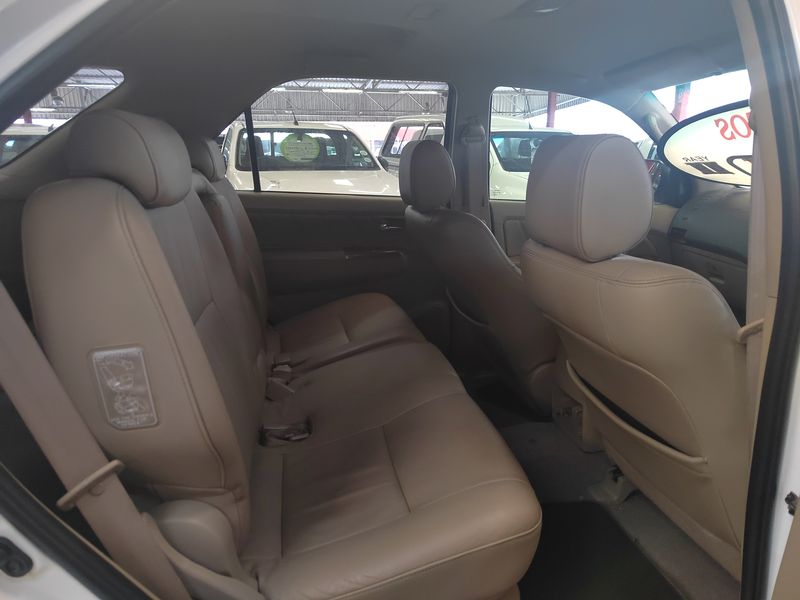 2009 Toyota Fortuner 3.0 D-4D R/Body with 257313kms CALL BOITY 083 506 0587