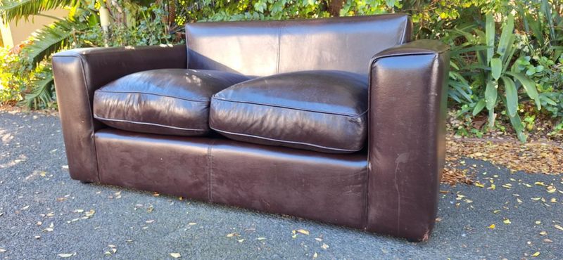 157cm modern Shaped Petite 2 Seater Kudu Leather Couch