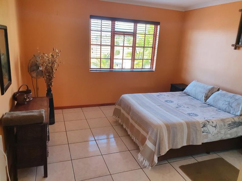 5 LOVELY FURNISHED SELF CATERING GUEST HOUSE APARTMENTS  WITH POOL DSTV INTERNET