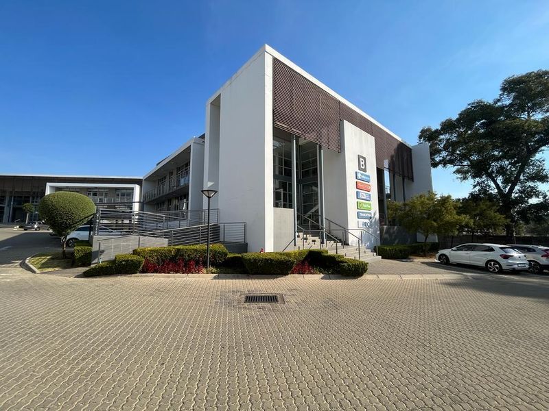 Willow Wood Office Park, Building B |Pristine First Floor Unit to Lease in Fourways