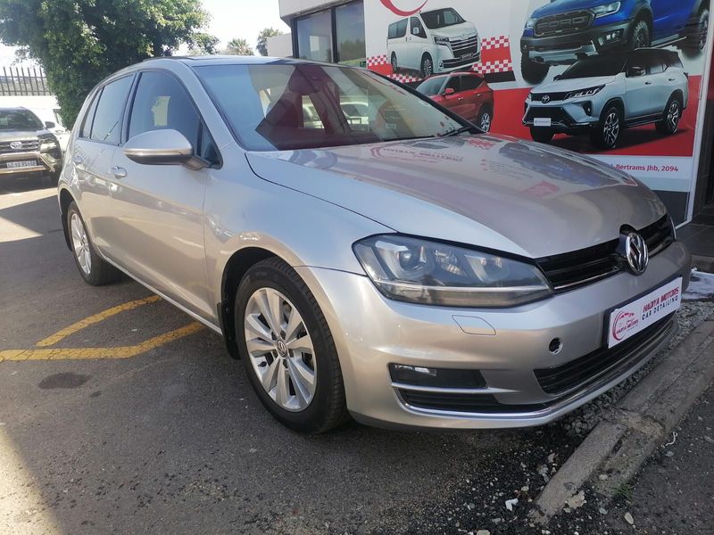 Volkswagen Golf 1.6 Comfortline, Silver with 120000km, for sale!