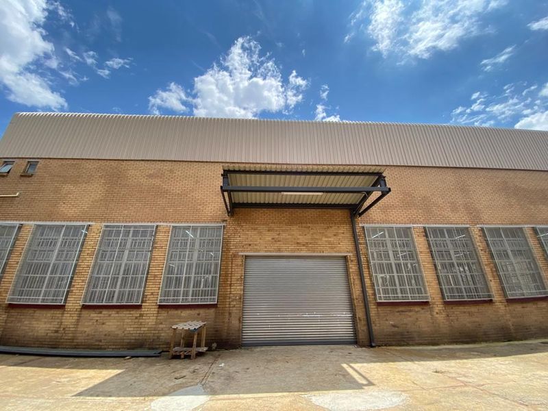 Exceptionally neat industrial facility for rent in Develand