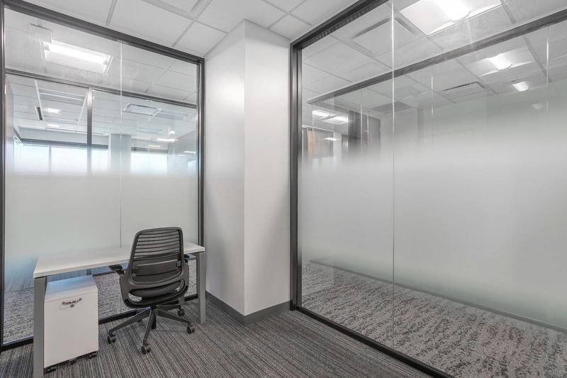 Fully serviced private office space for you and your team in Regus Central