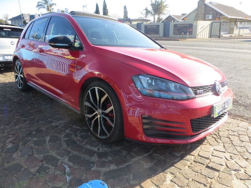 2015 Volkswagen Golf 7 2.0 TSI GTI Performance DSG, Red with 146000km available now!