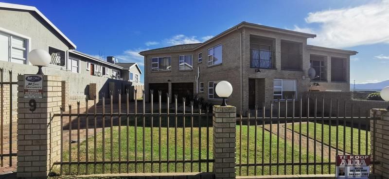 Facebrick home with beautiful ocean views