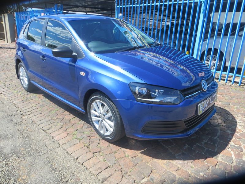 2022 Volkswagen Polo Vivo Hatch 1.4 Trendline, Blue with 29000km available now!