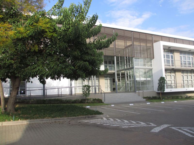 Stunning commercial Space to Let Fourways Willow Wood Office Park