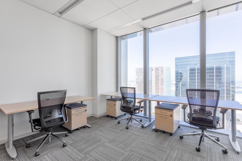 Book open plan office space for businesses of all sizes in Regus Century City