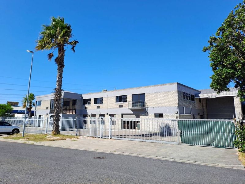 893 m2 Warehouse To Rent in Montague Gardens, Cape Town