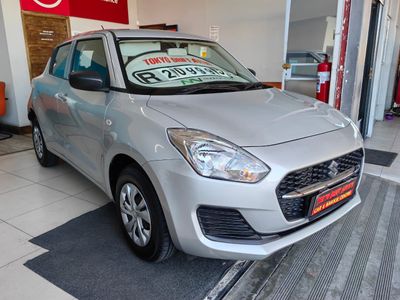 2023 Suzuki Swift 1.2 Ga With 1017 Kms, Call Lauren 078 251 2148