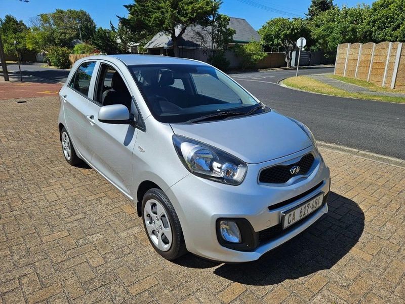 Silver Kia Picanto 1.0 LX with 131000km available now!