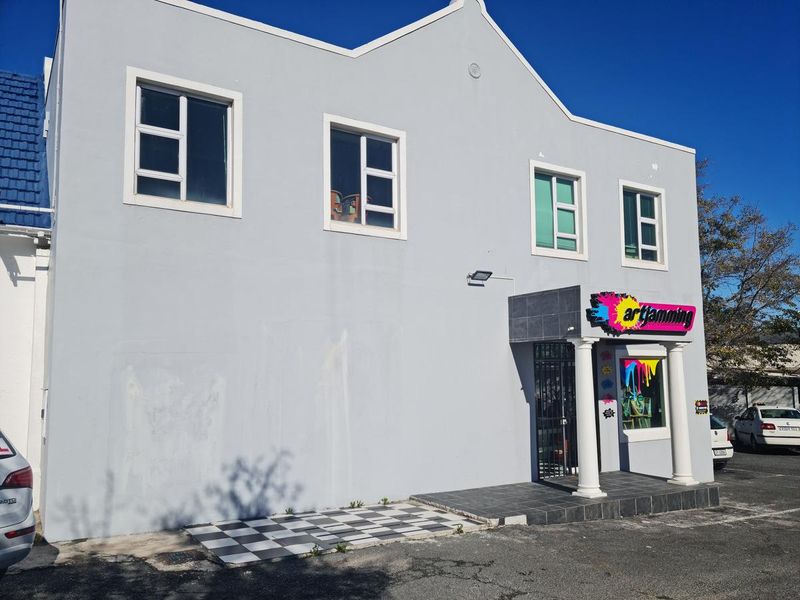 Prime Retail / Commercial Property TO LET | TO LEASE in Somerset West