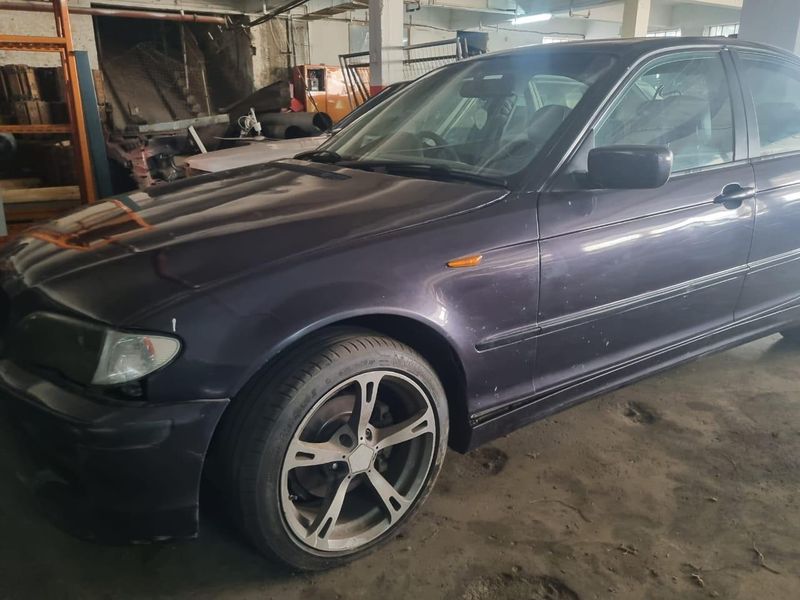 Bmw E46 now available for stripping!!!