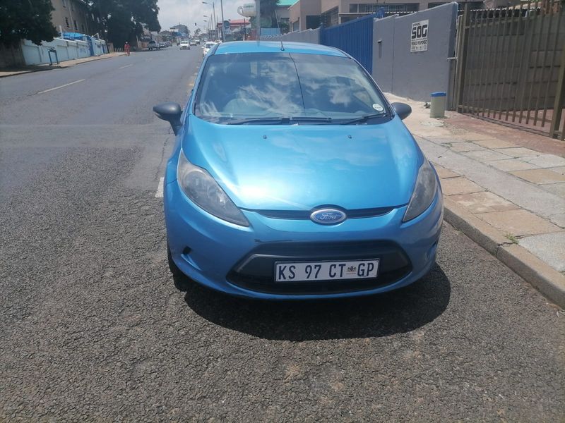 2009 Ford Fiesta 1.4 Ambiente, Blue with 16897km available now!