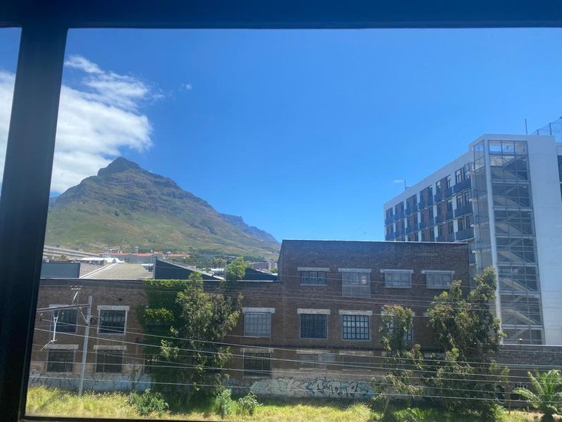 58m² Commercial To Let in Observatory at R136.00 per m²