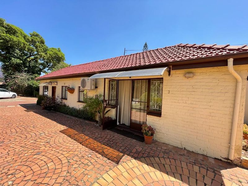 62 Cotswold Drive | Prime Residential Property for Sale in Saxonwold