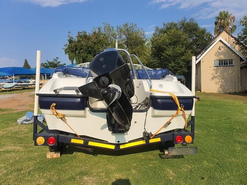 AVALANCHE 170 WITH 115HP MERCURY OUTBOARD MOTOR.