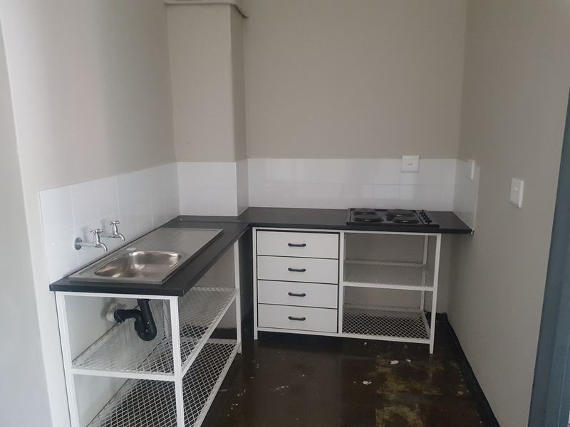 1 BEDROOMED FLAT in JOHN PAGE