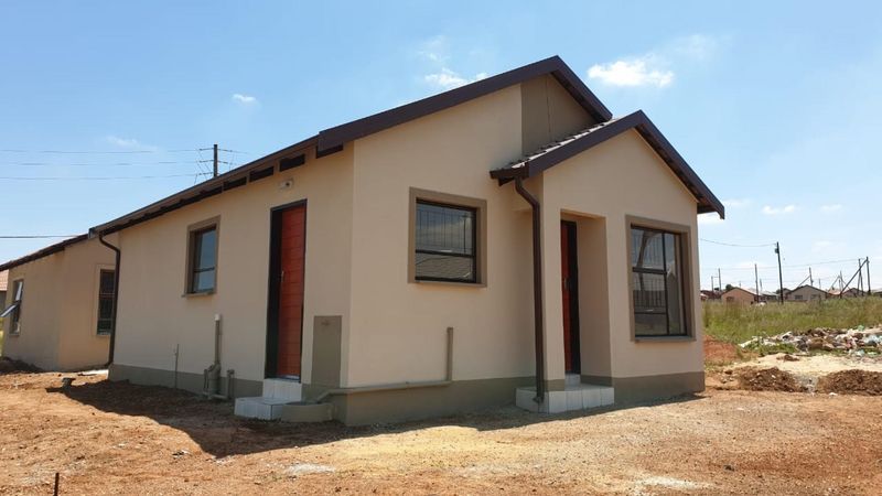 BRAND NEW AFFORDABLE HOME IN THE HEART OF MIDVAAL! GRACEFUL AND ELEGANT HOMES TO CALL Y...