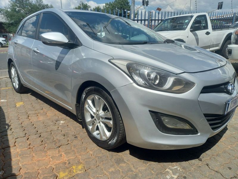 2012 Hyundai i30 1.6 GLS AT, Silver with 91000km available now!