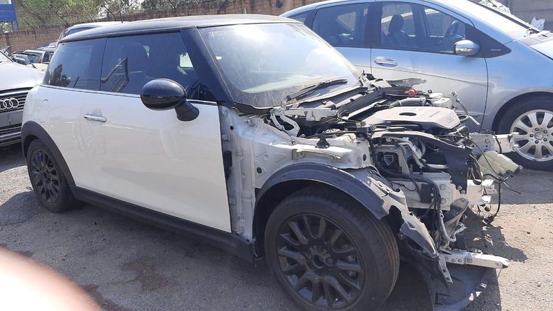 2017 Mini Cooper - Now Stripping For Spares - City Reef Auto Spares