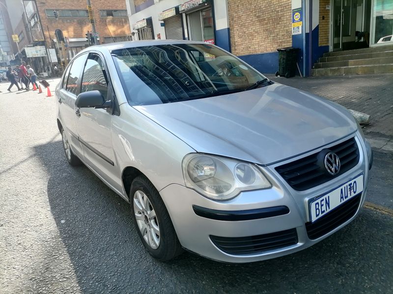 2009 Volkswagen Polo Classic 1.4 Trendline, Silver with 87000km available now!