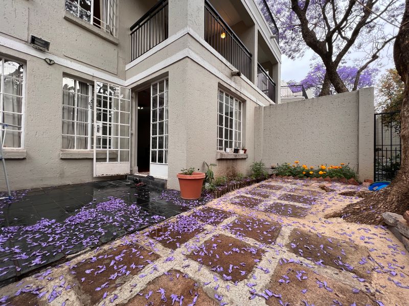 Exquisite Morningside Duplex Oasis with Garden