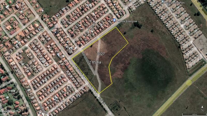 2.85 hectare Vacant school site  For sale in Crystal Park Benoni