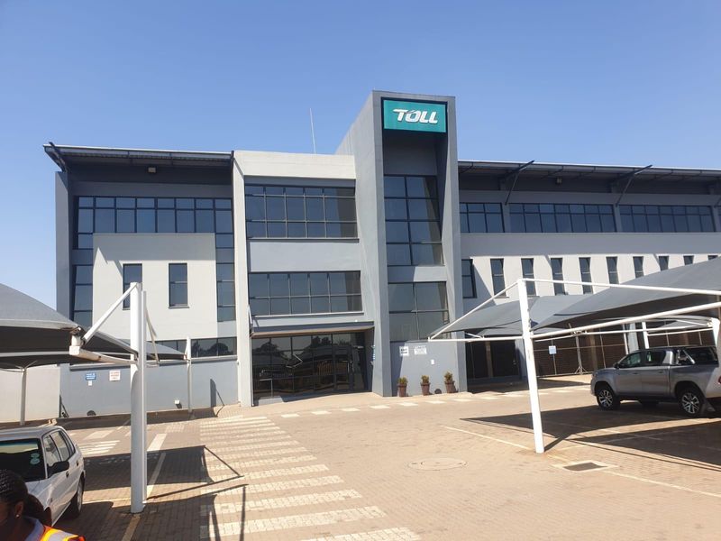 A grade industrial facility available for rent in Pomona, Kempton Park