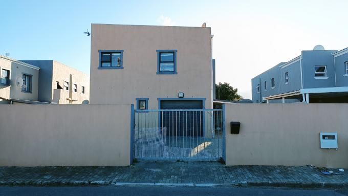 3 Bedroom with 2 Bathroom Sec Title For Sale Western Cape