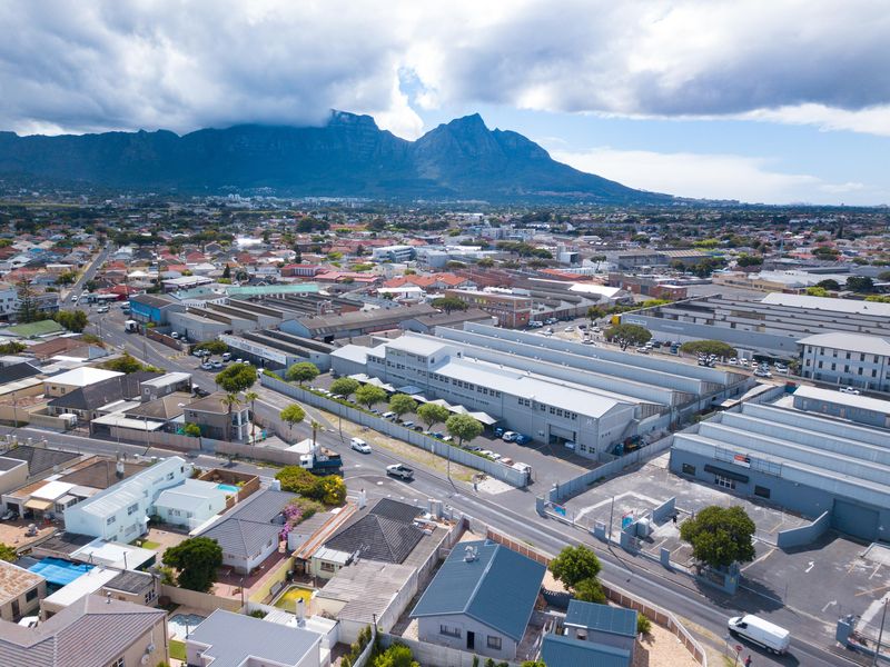LANSDOWNE | A-GRADE FACILITY FOR SALE ON BLOMVLEI ROAD, CAPE TOWN