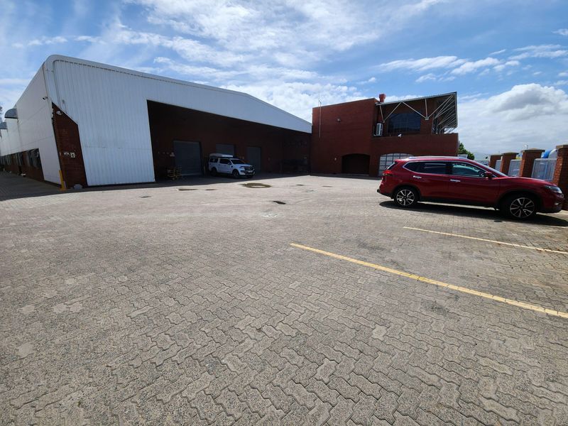 Warehouse to rent in Stikland