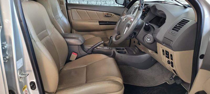 2013 Toyota Fortuner 3.0 D-4D Raised Body AUTO with 229640kms CALL BOITY 083 506 0587