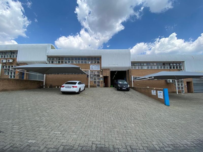 A grade mini  unit for rent in the highly sought after area of Midrand