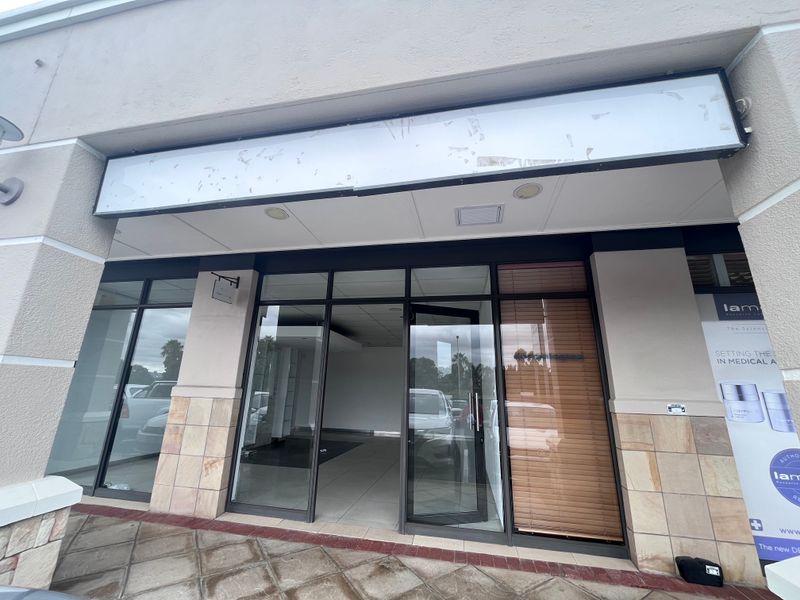 89m² Retail To Let in Parklands at R250.00 per m²